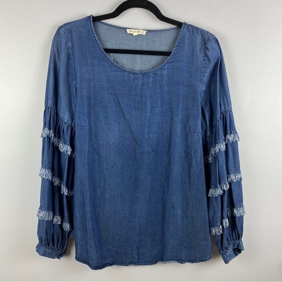 JANE & Delancey Chambray Lyocell Boho Tiered Fringe Sleeves Top Medium - Picture 3 of 10